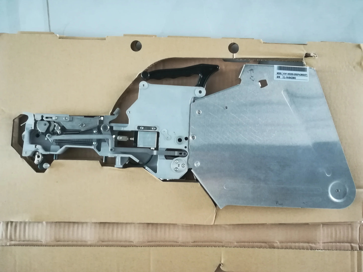 YAMAHA CL 72mm SMT Feeder KW1-M8500-000 for Pick-and-Place Machine - Original Used